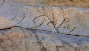 Groupe sculpté, signature du sculpteur H. Galy (2009)